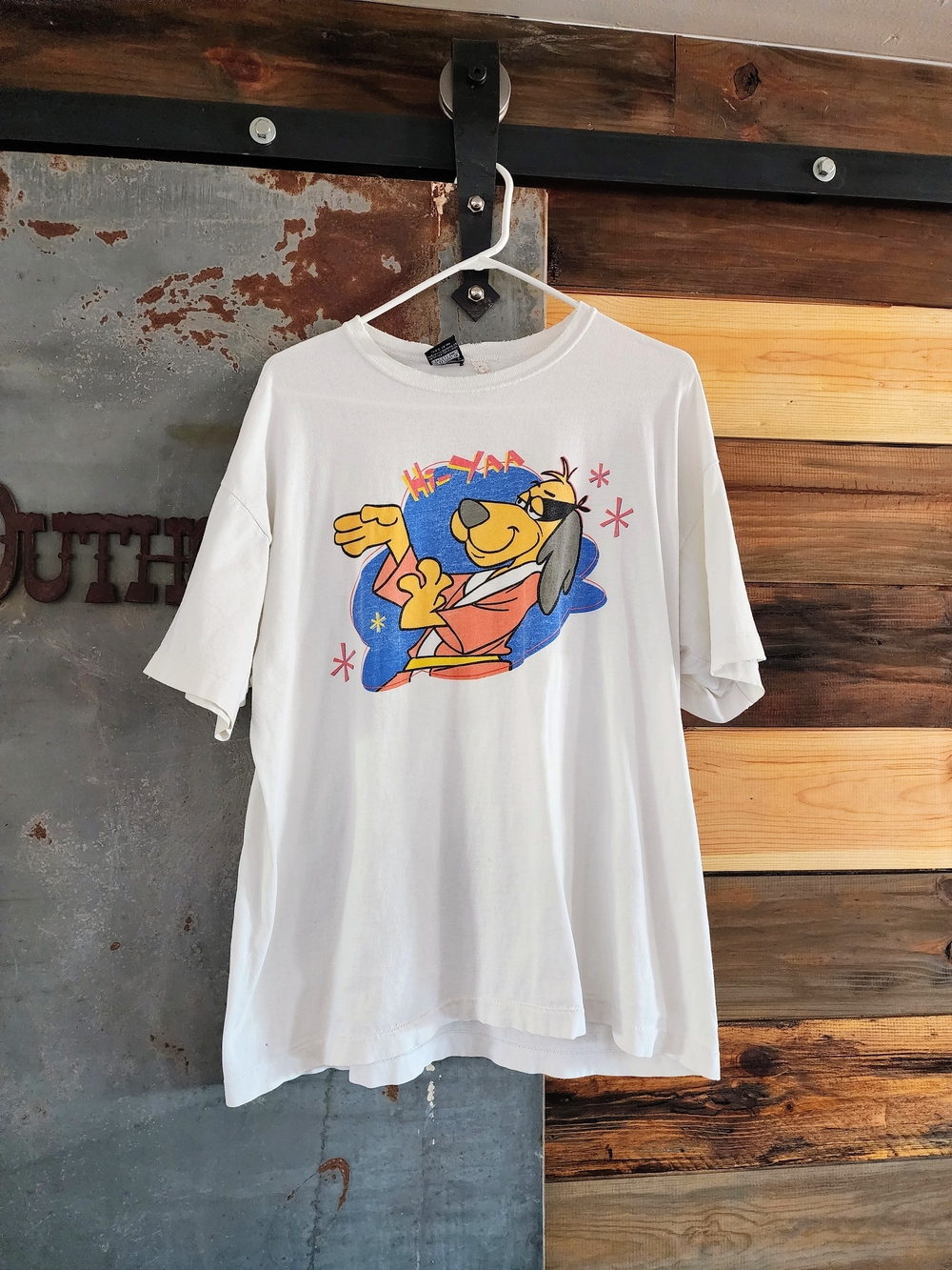 Vintage Hong Kong Phooey Cartoon Network Graphic Tee